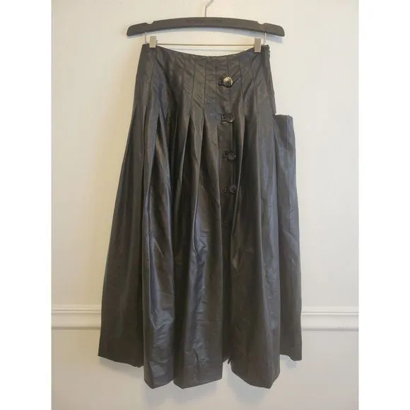 RTR sz 34 /2 Altuzarra tullia solid black faux leather pleated side button skirt