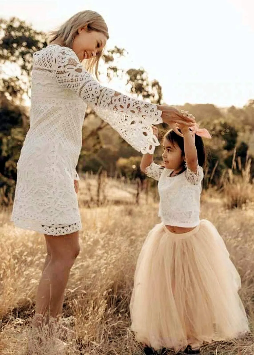 Scalloped Lace 2 Piece Girl Dress Set in Champagne