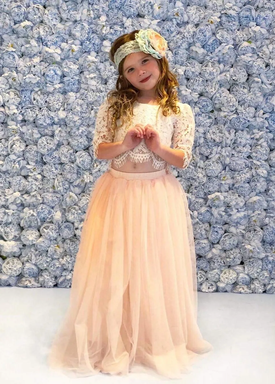 Scalloped Lace 2 Piece Girl Dress Set in Champagne