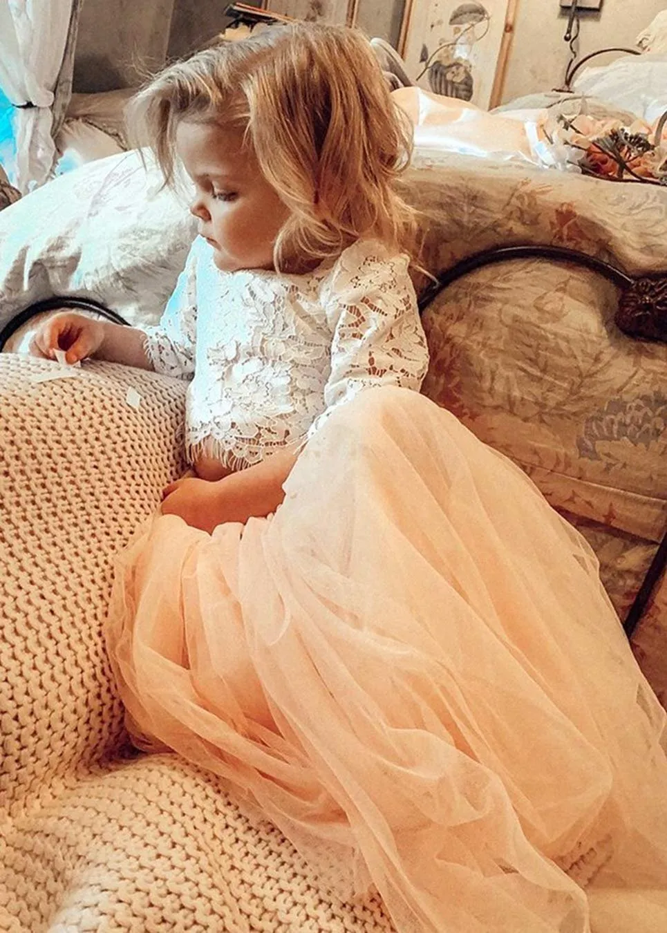 Scalloped Lace 2 Piece Girl Dress Set in Champagne