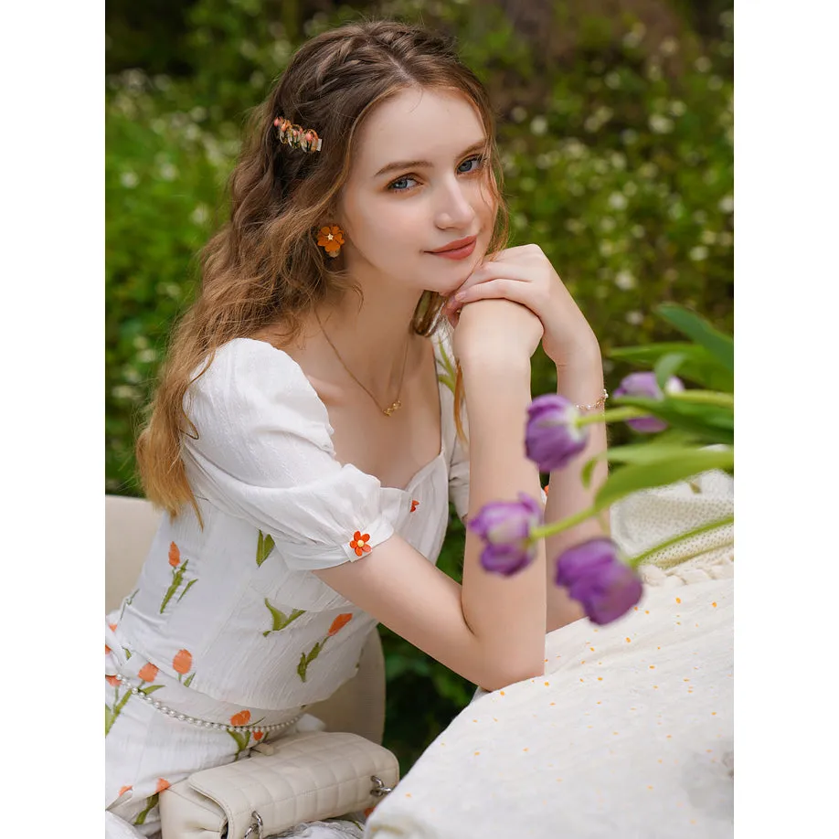 Short tops and long skirts with tulip flowers