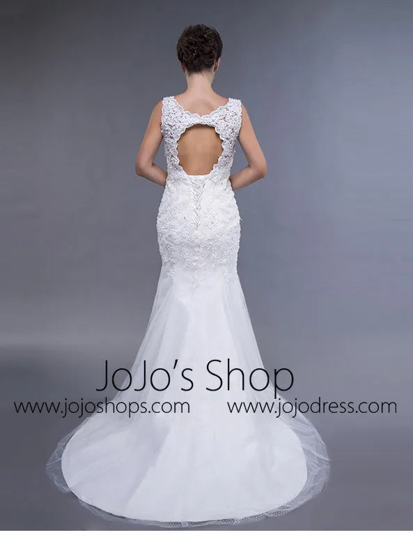 Simple Lace Fit and Flare Wedding Dress with Keyhole