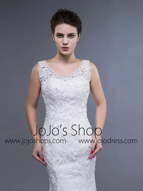 Simple Lace Fit and Flare Wedding Dress with Keyhole