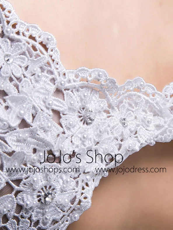 Simple Lace Fit and Flare Wedding Dress with Keyhole