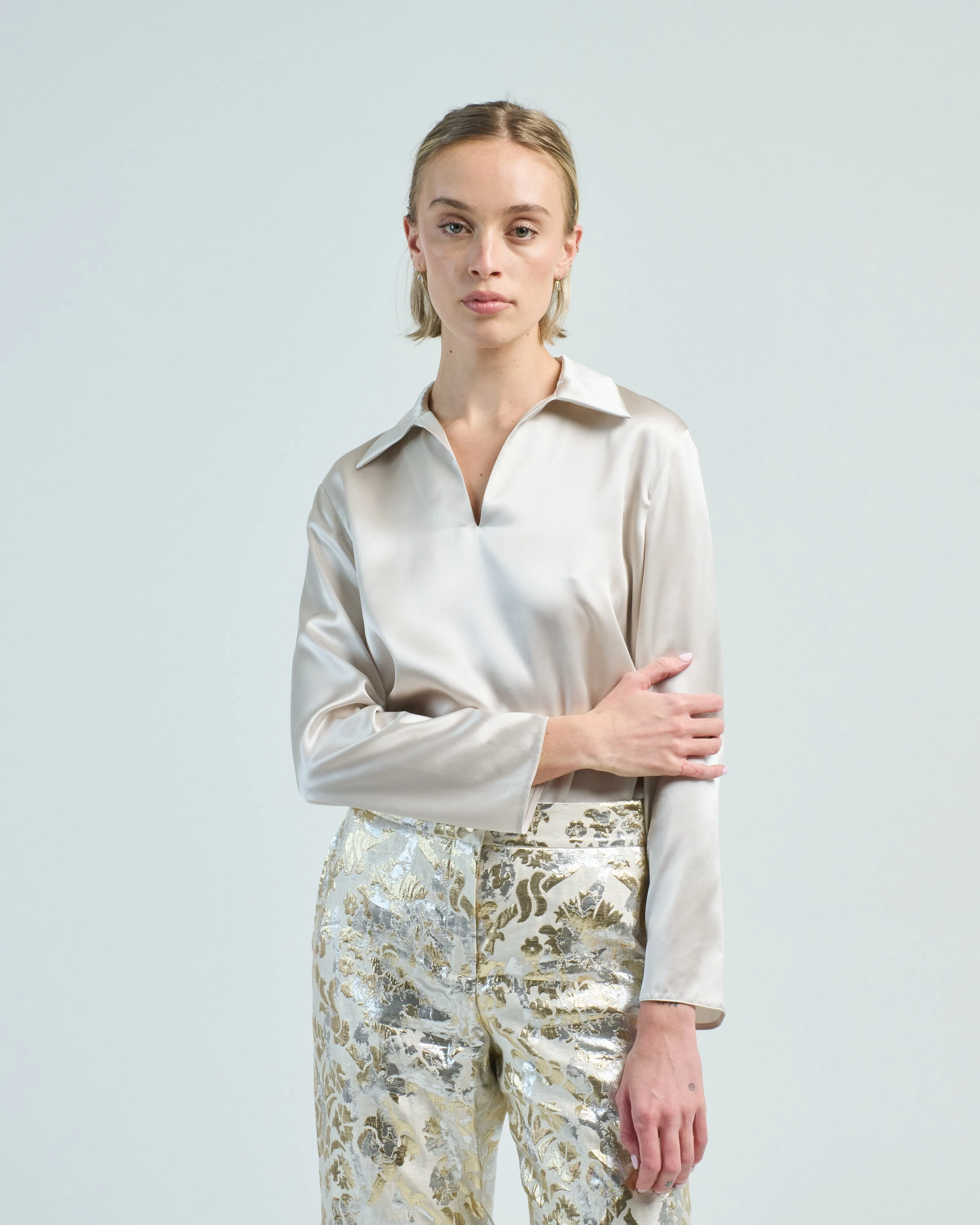 split collar popover blouse