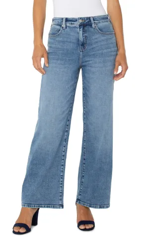Stride Wide Leg Pants in Carbon Canyon