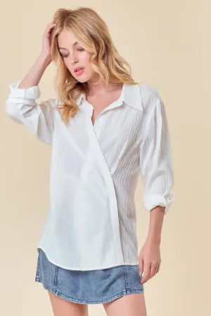 TEXTURED POINT COLLAR WRAP TOP