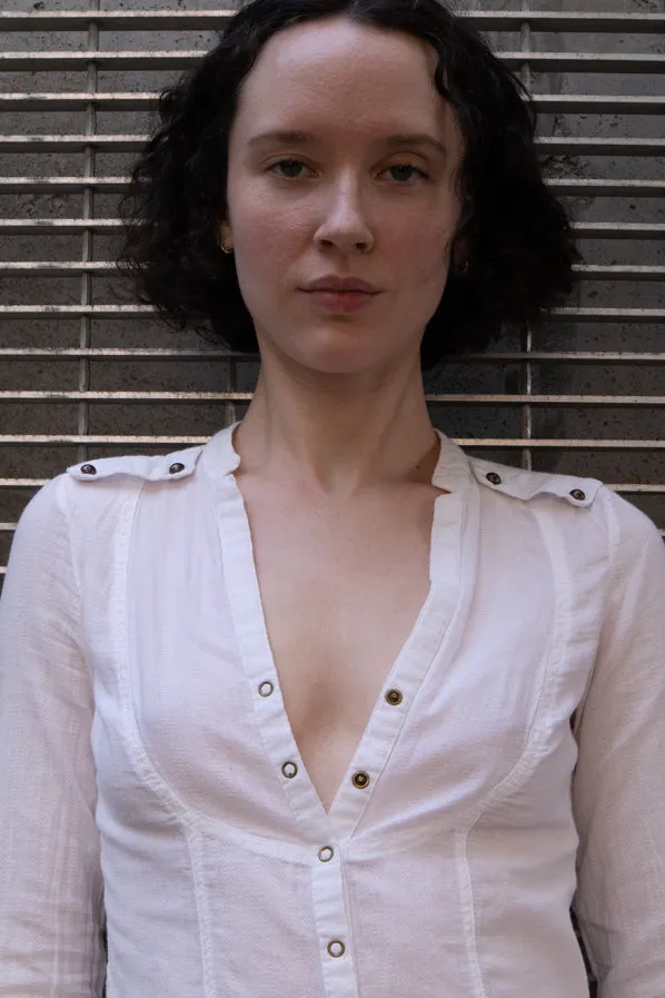 V NECK BLOUSE WITH BUTTONS