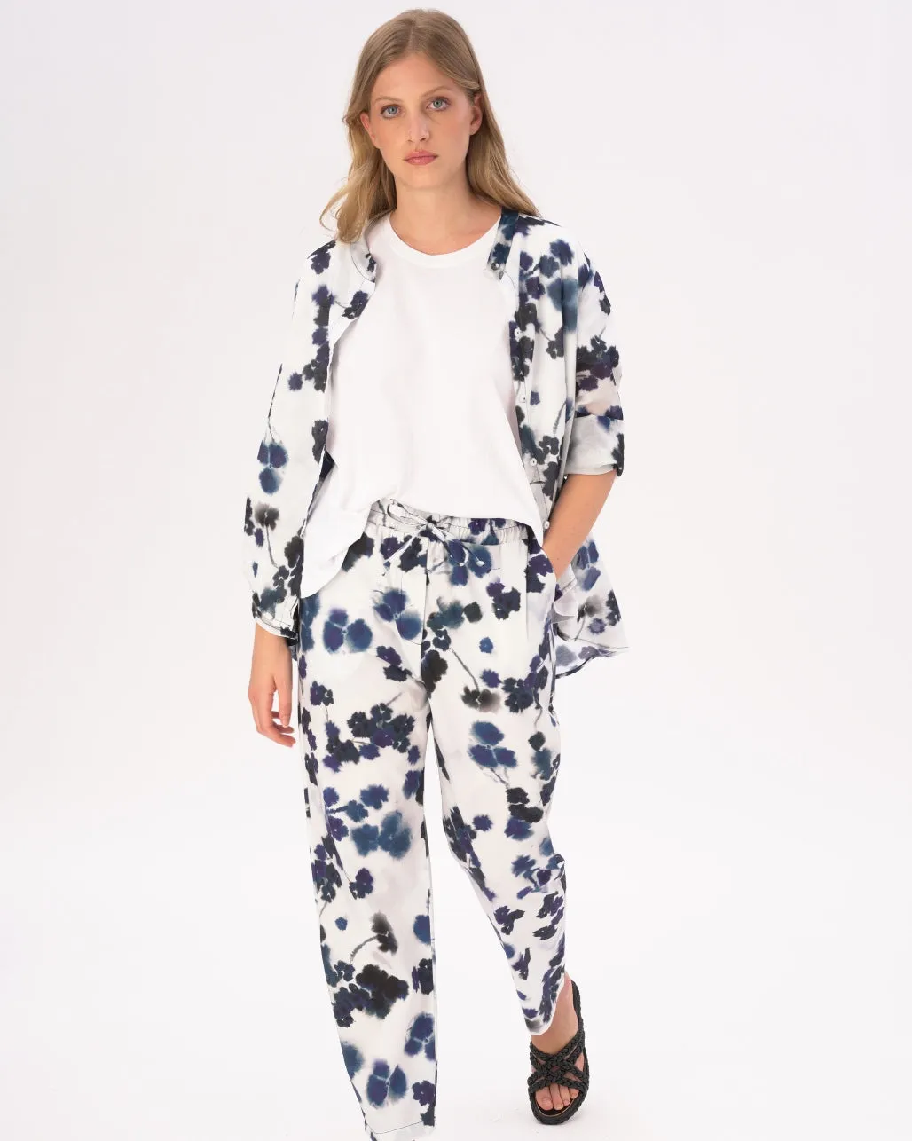 Watercolor Small Floral Band Collar Buttoned Blouse