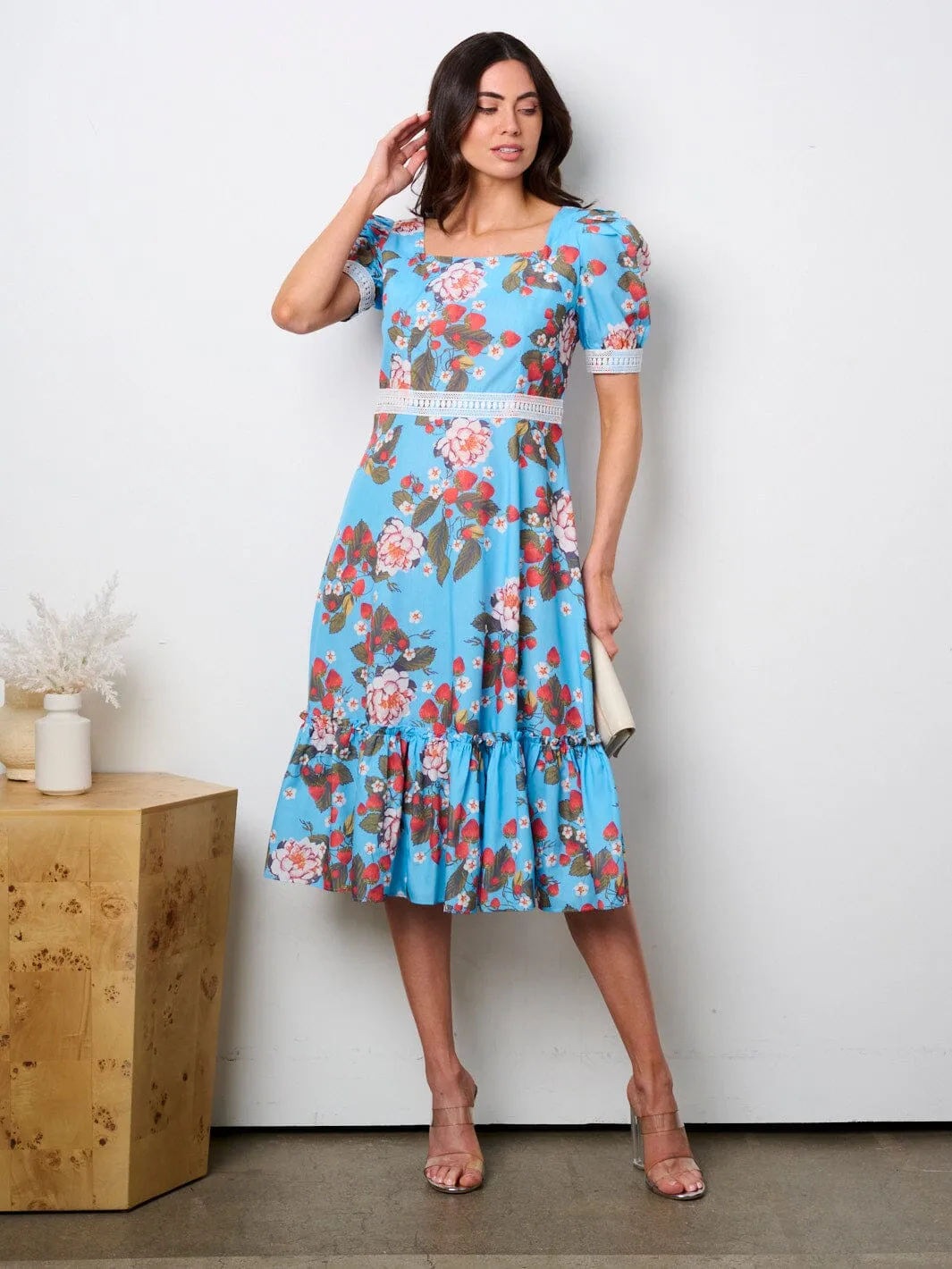 WOMEN'S SHORT PUFF SLEEVE FIT & FLARE FLORAL MIDI DRESS