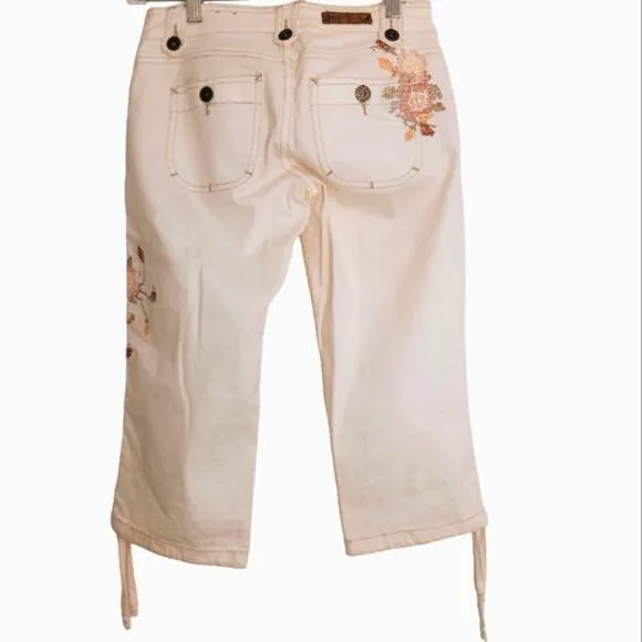 Y2K Vintage Capris Sz 3 Ivory HAND EMBROIDERED Floral Flowers Bohemian Boho