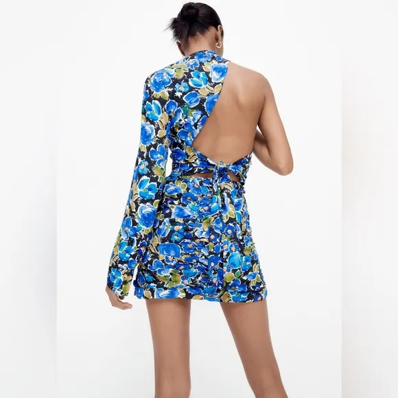 Zara FLORAL PRINT Pleated Asymmetrical Front MINI SKIRT Blue/Green Size M NEW