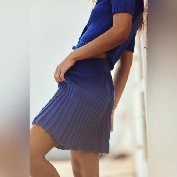 ZARA PLEATED KNIT SKIRT