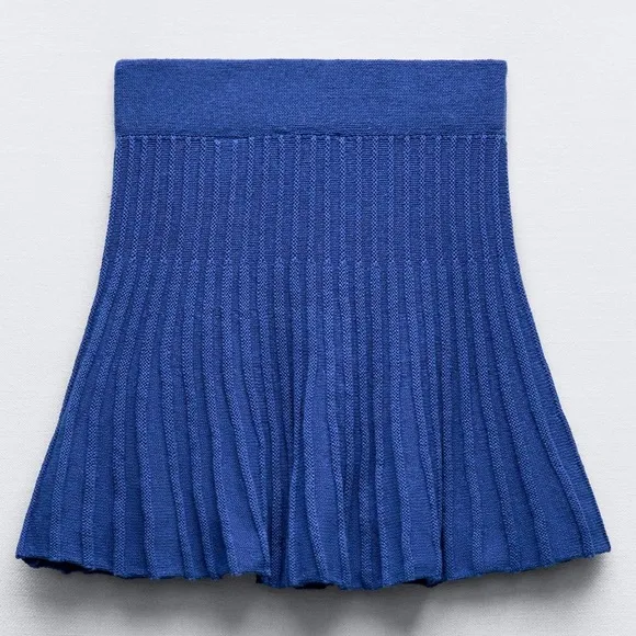 ZARA PLEATED KNIT SKIRT