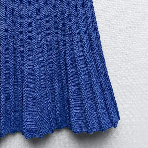 ZARA PLEATED KNIT SKIRT