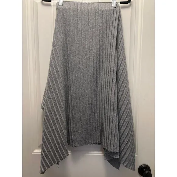 Zara Women’s 2 Piece Tank Top &amp; Soft Pleated Handkerchief Skirt Set Size S Gray